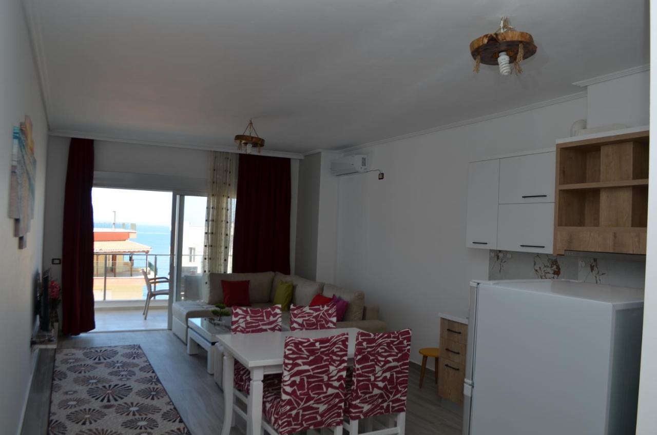 Akil Apartments Sarandë Esterno foto