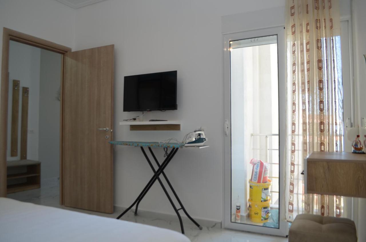 Akil Apartments Sarandë Esterno foto