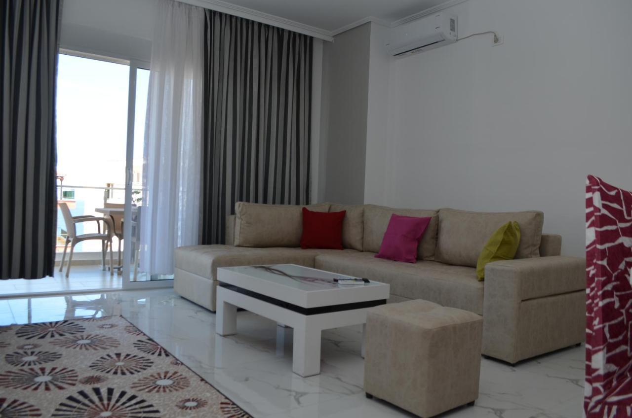 Akil Apartments Sarandë Esterno foto